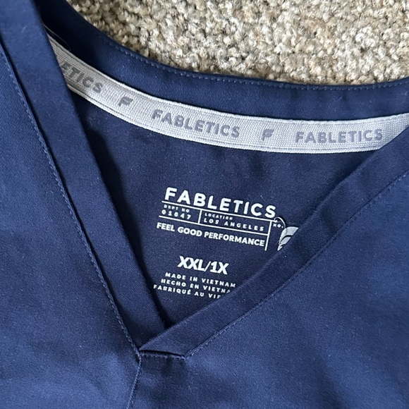 Fabletics Method Scrub Top - Picture 3 of 3